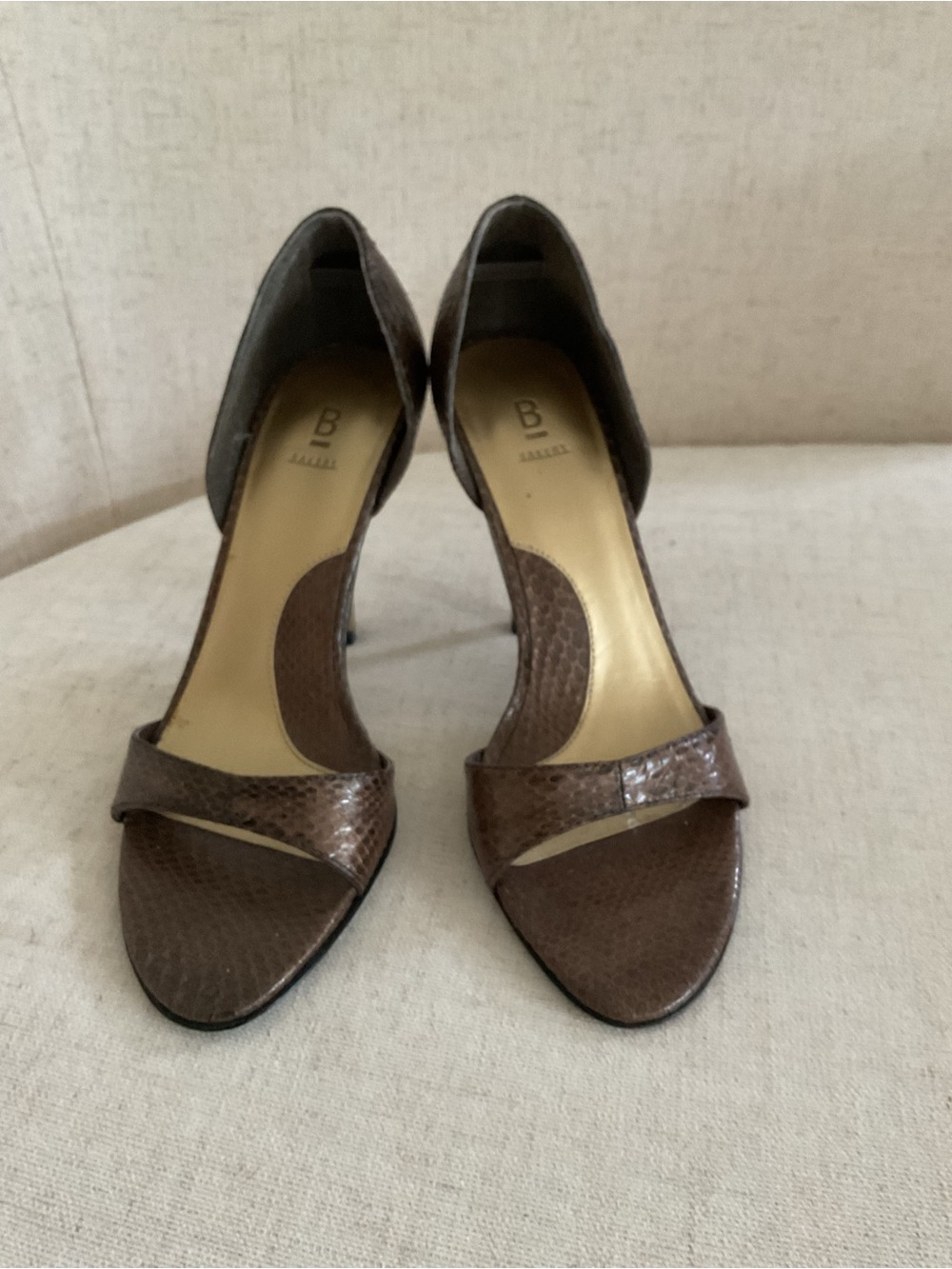 Bakers open-toe heels textured brown snakeskin pattern Size 5